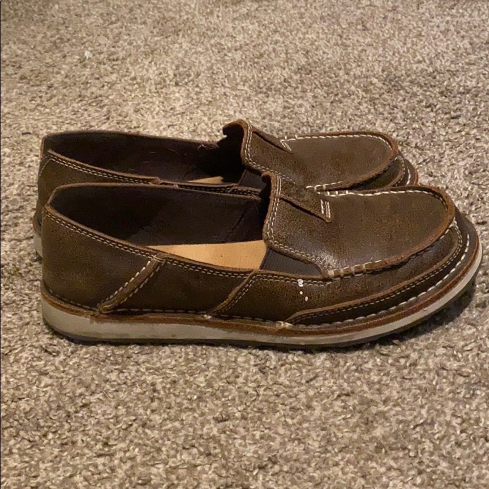 Ariat Cruisers